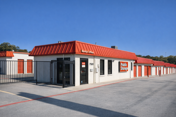 Facility photo: //images.sparefoot.com/medium/21344169e627d236a86.jpg