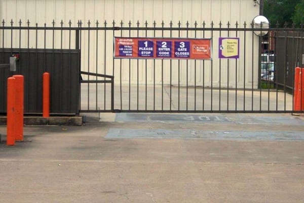 Storage Units at Public Storage - Webster - 15114 Highway 3 - 15114 Highway 3