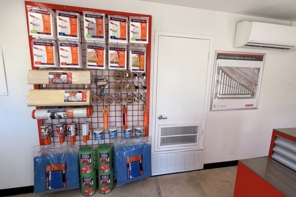 Storage Units at Public Storage - San Antonio - 555 W Sunset Road - 555 W Sunset Road