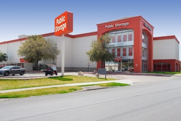 Storage Units at Public Storage - Austin - 8101 N Lamar Blvd - 8101 N Lamar Blvd