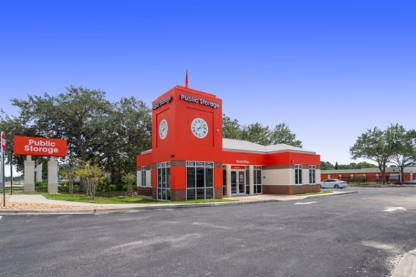 Facility photo: //images.sparefoot.com/medium/2134646884d2f61355b.jpg