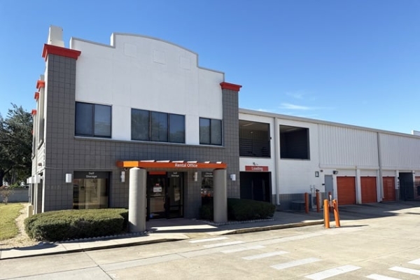 Storage Units at Public Storage - Tampa - 3413 W Hillsborough Ave - 3413 W Hillsborough Ave