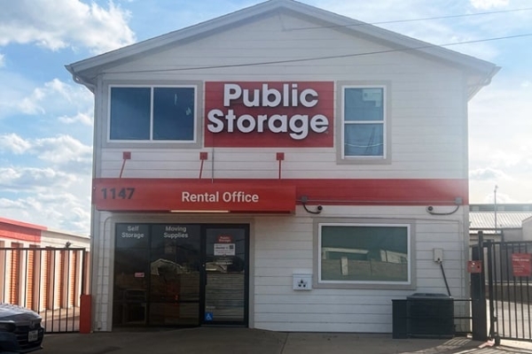 Facility photo: //images.sparefoot.com/medium/213497687b9b88c5ddf.jpg