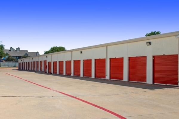Storage Units at Public Storage - Plano - 2200 K Ave - 2200 Avenue K