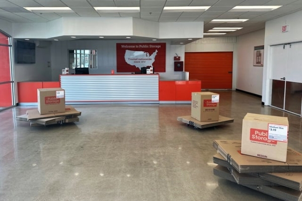 Facility photo: //images.sparefoot.com/medium/213500690b5ba0b1877.jpg