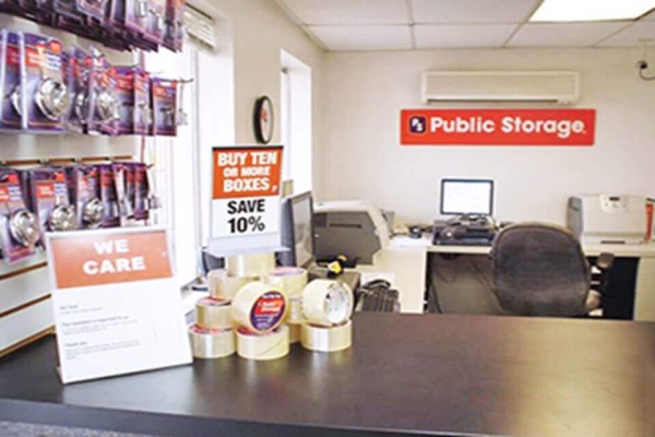 Storage Units at Public Storage - Houston - 17050 North Freeway - 17050 North Freeway