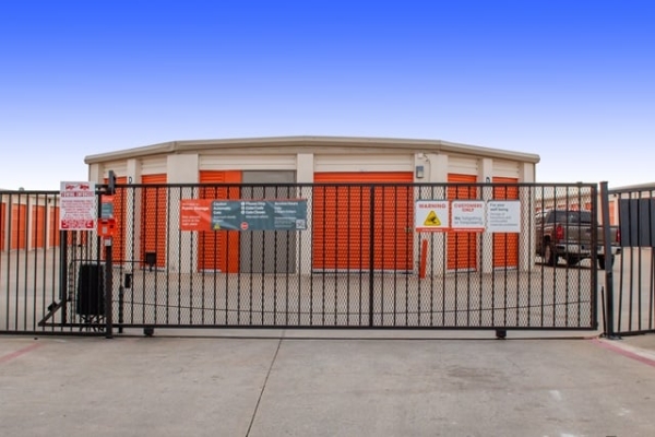 Storage Units at Public Storage - Plano - 3500 E 14th Street - 3500 E 14th Street