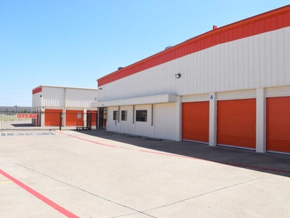 Storage Units at Public Storage - Dallas - 11085 Walnut Hill Lane - 11085 Walnut Hill Lane