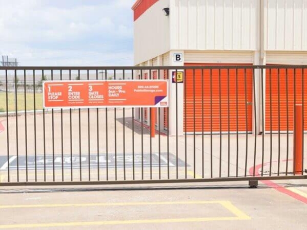 Storage Units at Public Storage - Dallas - 11085 Walnut Hill Lane - 11085 Walnut Hill Lane
