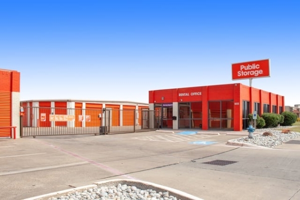 Facility photo: //images.sparefoot.com/medium/21351368974c4740776.jpg