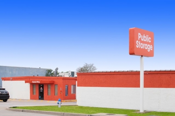 Storage Units at Public Storage - Plano - 3401 K Ave - 3401 Avenue K