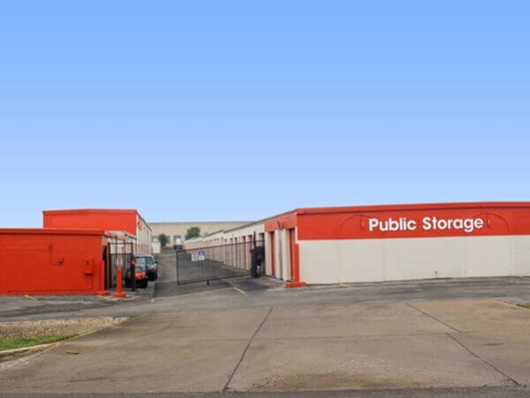 Storage Units at Public Storage - Austin - 9205 Research Blvd - 9205 Research Blvd