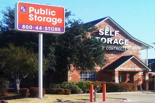 Storage Units at Public Storage - Grand Prairie - 2909 S State Highway 360 - 2909 S State Highway 360