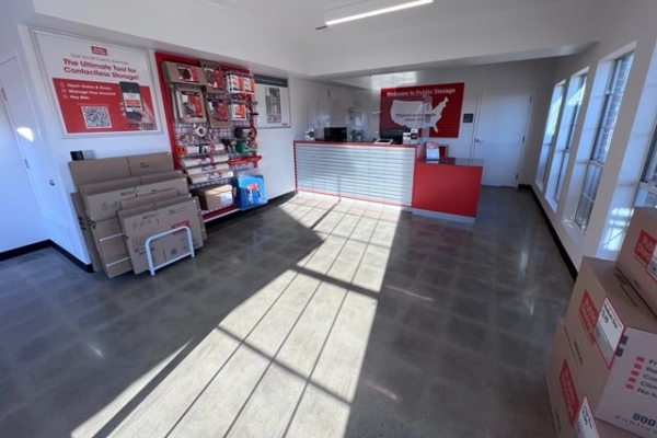 Storage Units at Public Storage - Duncanville - 1212 N Duncanville Rd - 1212 N Duncanville Rd