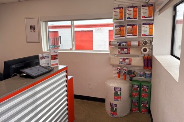 Storage Units at Public Storage - Duncanville - 732 South Cedar Ridge Drive - 732 South Cedar Ridge Drive