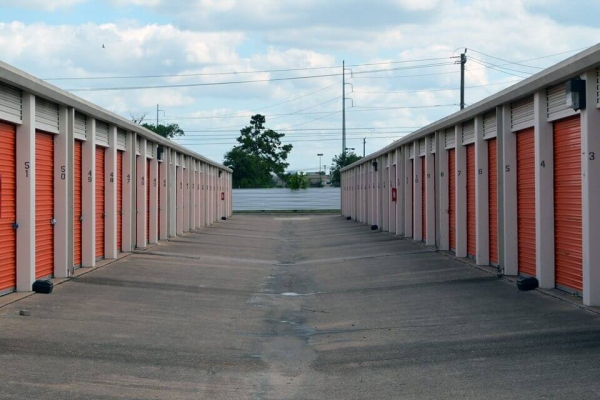 Storage Units at Public Storage - Houston - 5685 De Soto Drive - 5685 De Soto Drive