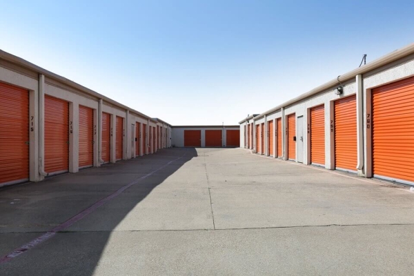 Storage Units at Public Storage - Mesquite - 3443 Sorrento Drive - 3443 Sorrento Drive