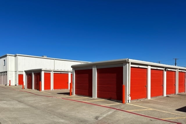 Storage Units at Public Storage - Dallas - 3540 Inwood Road - 3540 Inwood Road