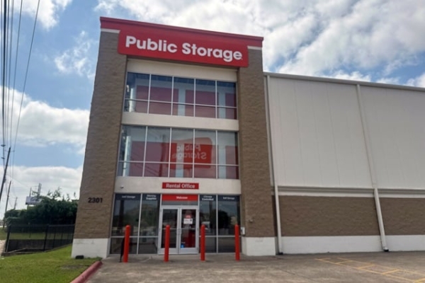 Storage Units at Public Storage - Austin - 2301 E Ben White Blvd - 2301 E Ben White Blvd
