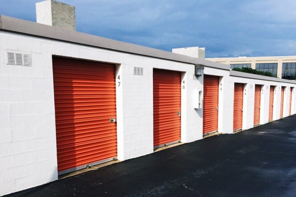 Storage Units at Public Storage - Austin - 10931 Research Blvd - 10931 Research Blvd