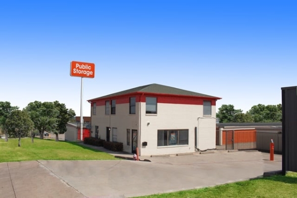 Storage Units at Public Storage - Fort Worth - 799 East Loop 820 - 799 East Loop 820