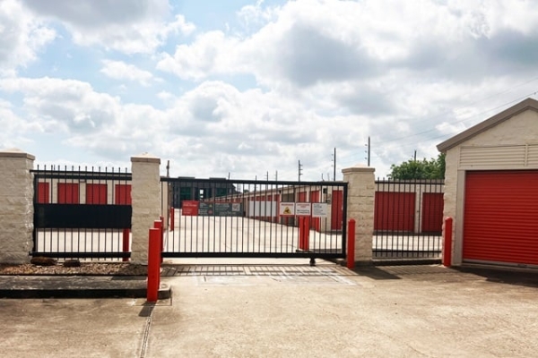 Storage Units at Public Storage - Houston - 7901 Highway 6 S - 7901 Highway 6 S