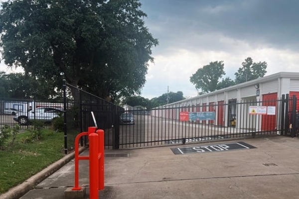 Storage Units at Public Storage - Katy - 1130 S Mason Road - 1130 S Mason Road