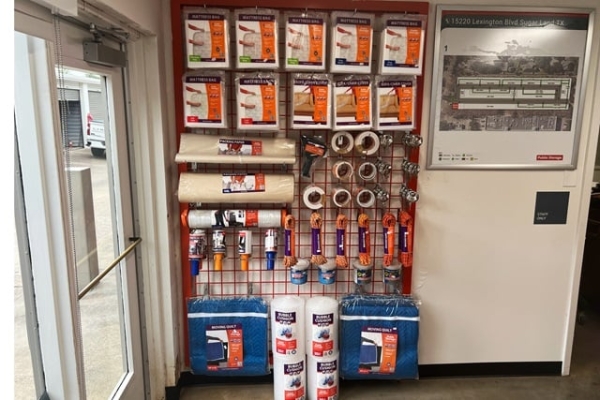 Facility photo: //images.sparefoot.com/medium/2135706957d2f812736.jpg