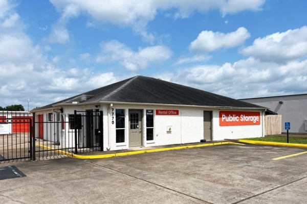 Storage Units at Public Storage - Houston - 7770 Highway 6 South - 7770 Highway 6 South