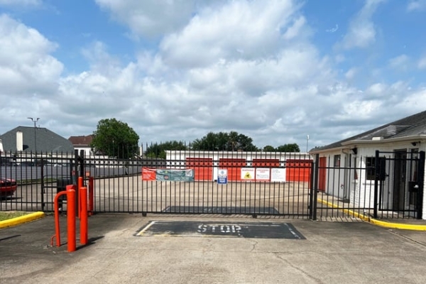 Storage Units at Public Storage - Houston - 7770 Highway 6 South - 7770 Highway 6 South