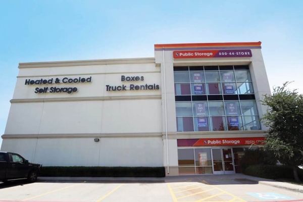 Storage Units at Public Storage - No Richland Hills - 5623 Rufe Snow Drive - 5623 Rufe Snow Drive