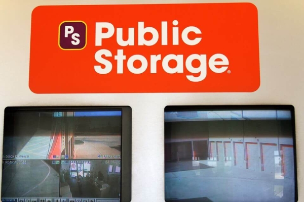 Storage Units at Public Storage - Irving - 3430 W Walnut Hill Lane - 3430 W Walnut Hill Lane