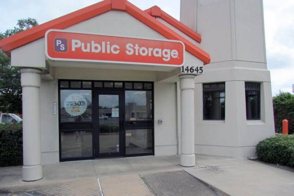 Facility photo: //images.sparefoot.com/medium/213583687ceac95ea66.jpg