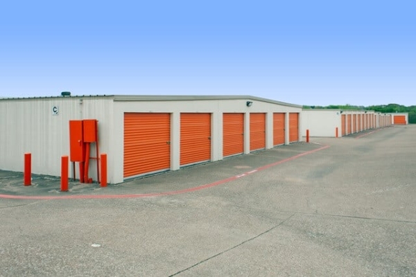 Storage Units at Public Storage - Carrollton - 3750 Marsh Lane - 3750 Marsh Lane