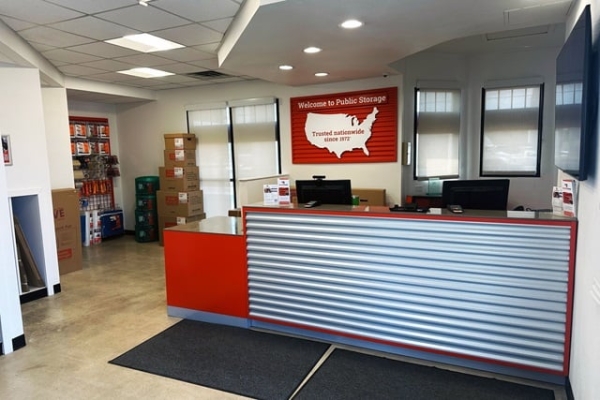 Storage Units at Public Storage - San Antonio - 10652 N Interstate Highway 35 - 10652 N Interstate Highway 35