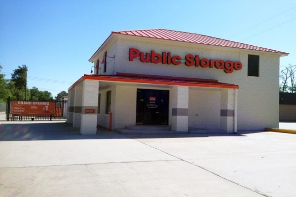 Storage Units at Public Storage - Tomball - 23222 Kuykendahl Rd - 23222 Kuykendahl Rd