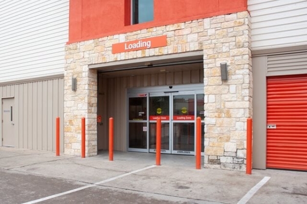 Storage Units at Public Storage - Dallas - 4721 Ross Ave - 4721 Ross Ave