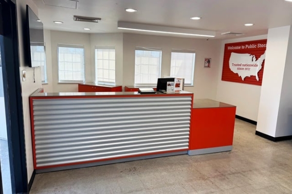 Storage Units at Public Storage - Houston - 2100 North Loop West - 2100 North Loop West