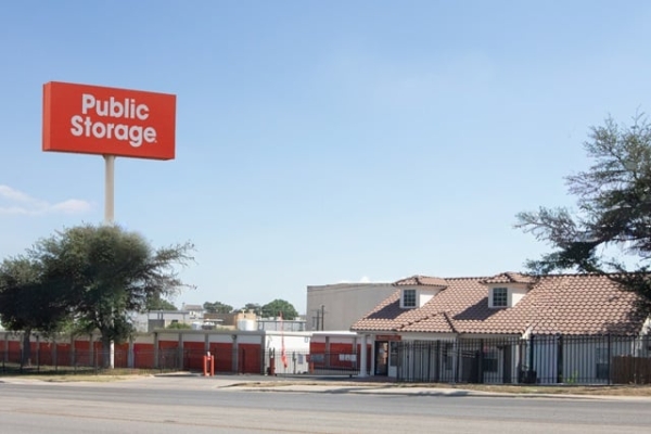 Storage Units at Public Storage - San Antonio - 13800 Nacogdoches Road - 13800 Nacogdoches Road