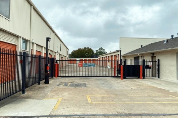 Storage Units at Public Storage - Jersey Village - 18106 Northwest Freeway - 18106 Northwest Freeway