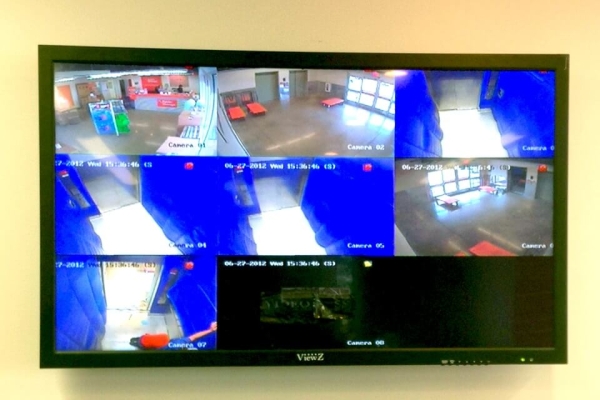 Facility photo: //images.sparefoot.com/medium/2136526877a6299db7c.jpg