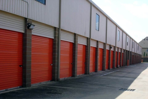 Storage Units at Public Storage - Houston - 2900 Woodland Park Drive - 2900 Woodland Park Drive