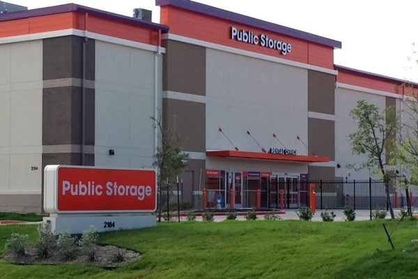 Storage Units at Public Storage - Plano - 2104 Hedgcoxe Rd - 2104 Hedgcoxe Rd