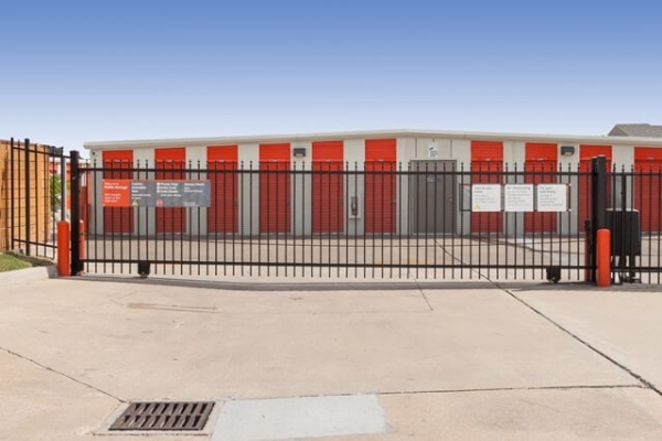 Storage Units at Public Storage - Katy - 1001 S Mason Road - 1001 S Mason Road