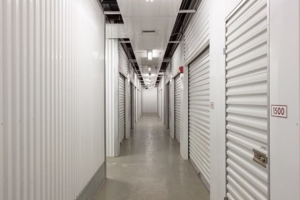 Facility photo: //images.sparefoot.com/medium/21368769f4aa384aa4d.jpg