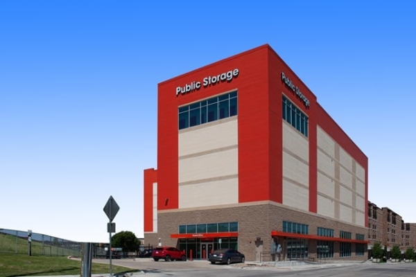 Storage Units at Public Storage - Dallas - 1611 Chestnut St - 1611 Chestnut St