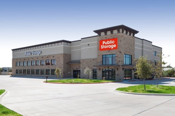 Facility photo: //images.sparefoot.com/medium/21370369e628cae6824.jpg