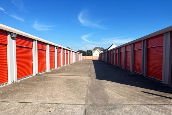 Storage Units at Public Storage - Houston - 7255 Highway 6 South - 7255 Highway 6 South