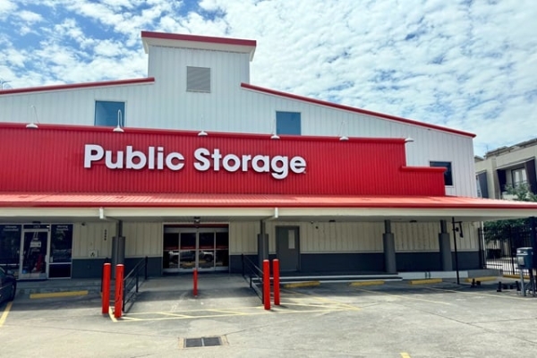 Storage Units at Public Storage - Houston - 2405 Jackson Street - 2405 Jackson Street