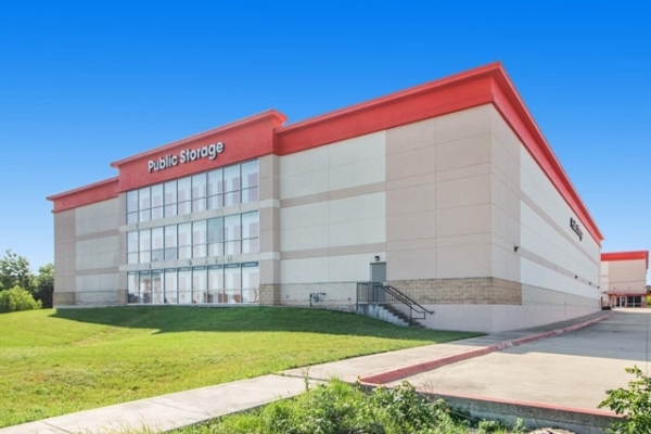 Storage Units at Public Storage - Round Rock - 1501 Louis Henna Blvd - 1501 Louis Henna Blvd